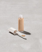We're Even Hydrating Longwear Concealer — 220W