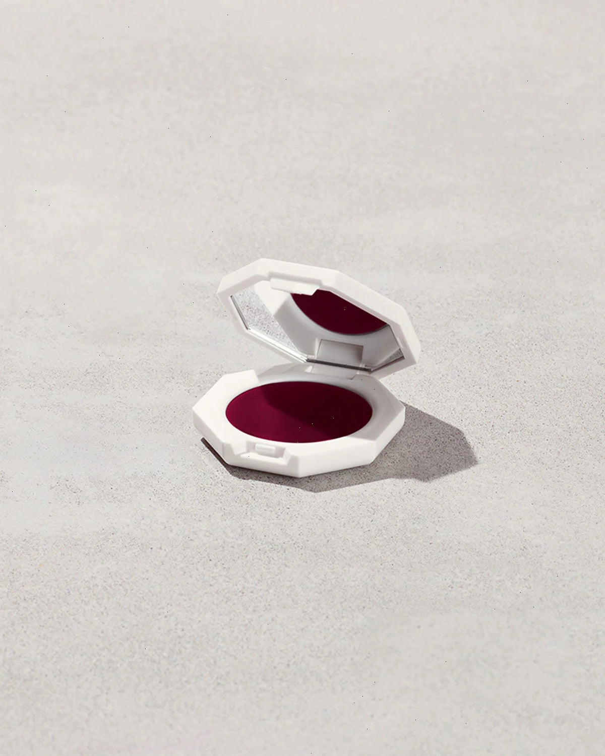 Cheeks Out Freestyle Cream Blush — Raisin Standardz