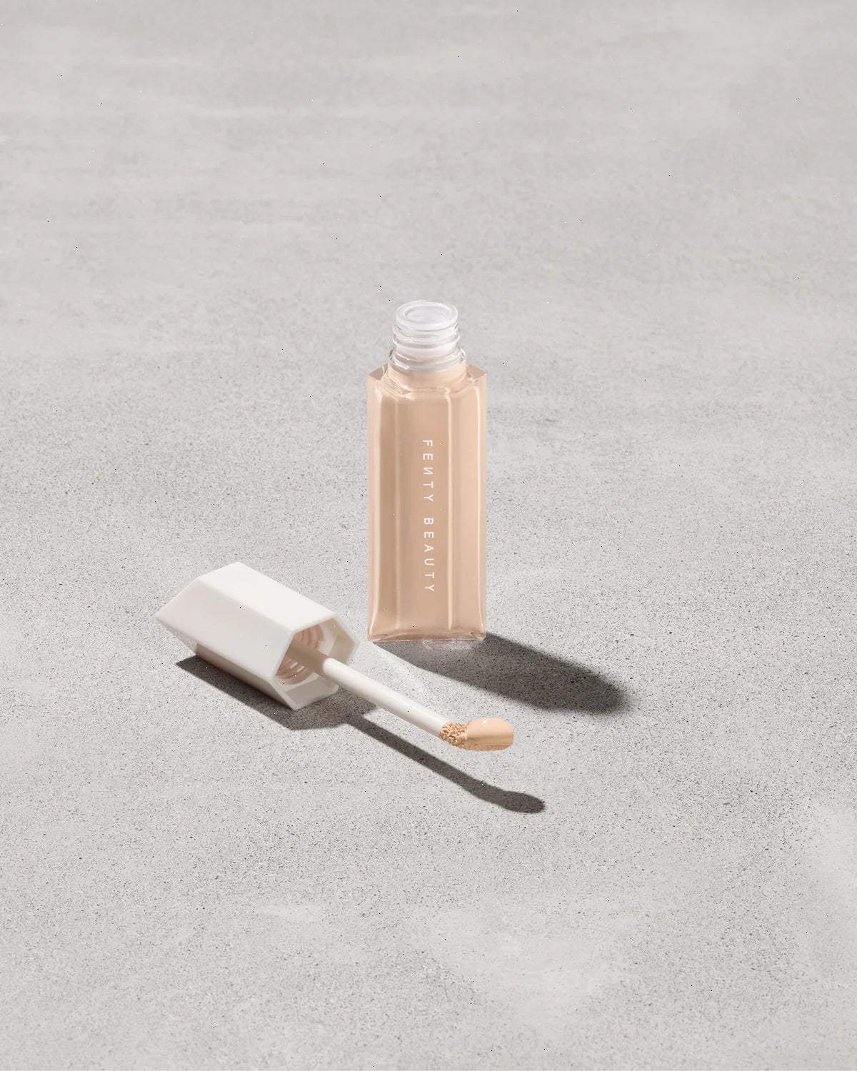 We're Even Hydrating Longwear Concealer — 160W