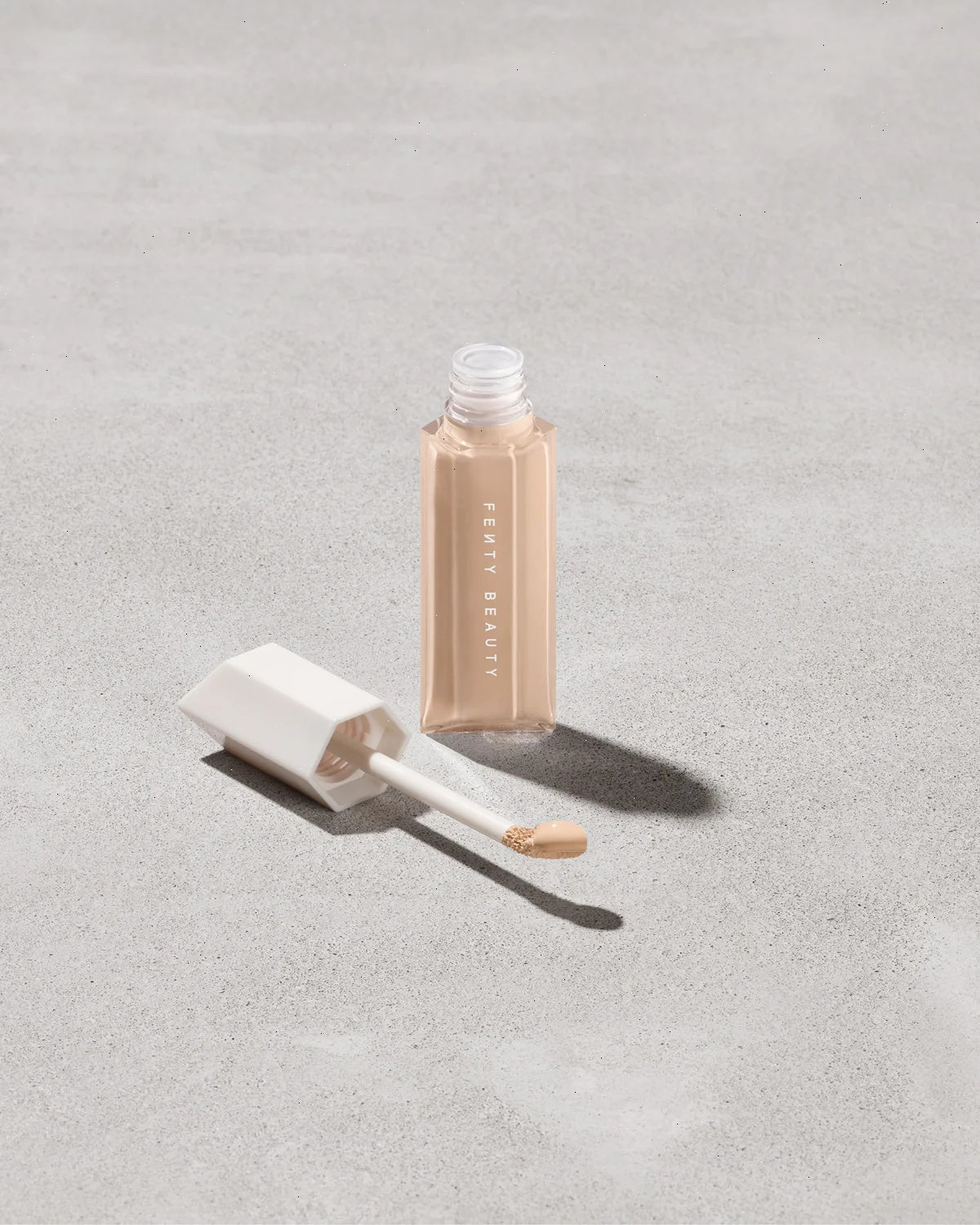 We're Even Hydrating Longwear Concealer — 225N