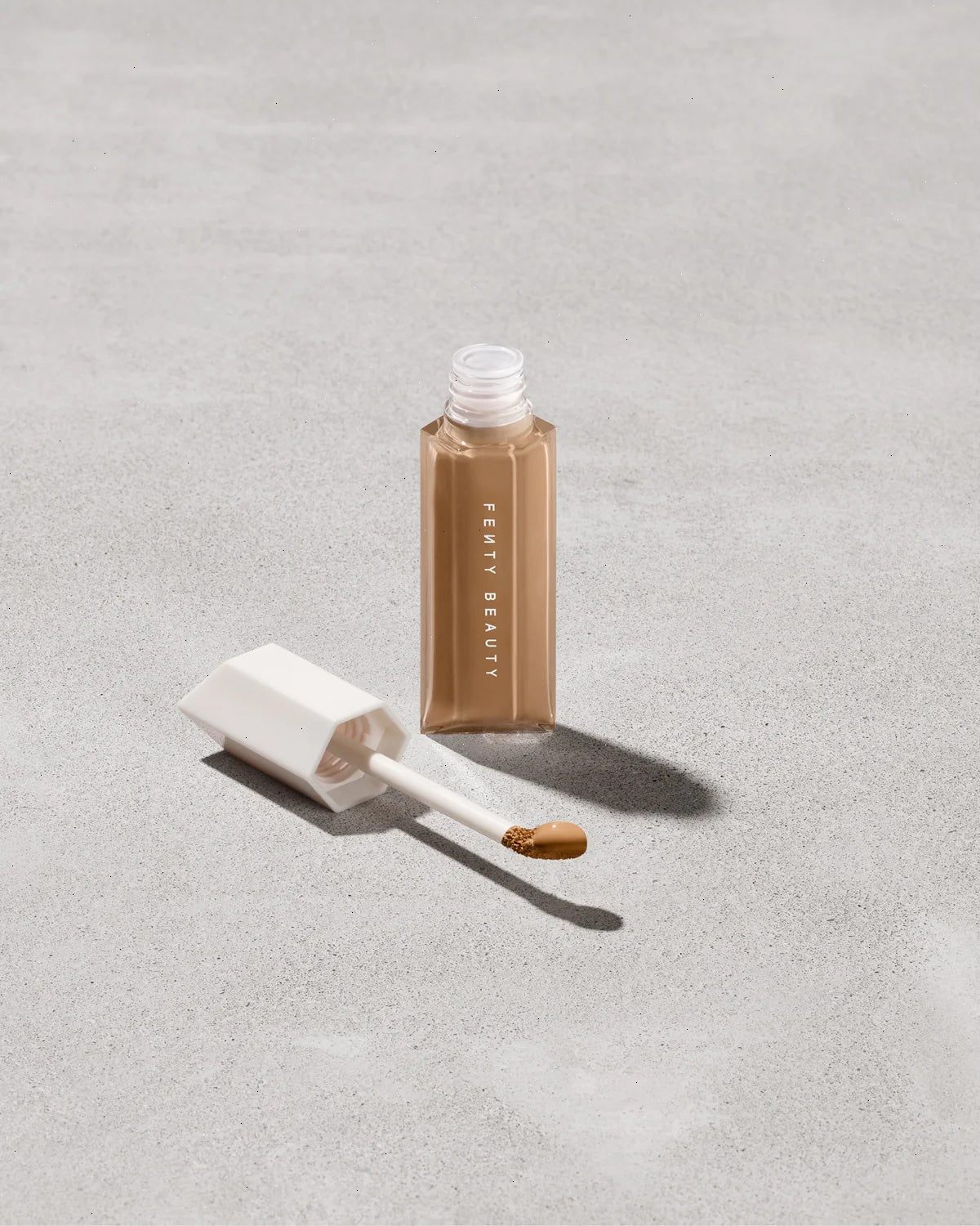 We're Even Hydrating Longwear Concealer — 300N