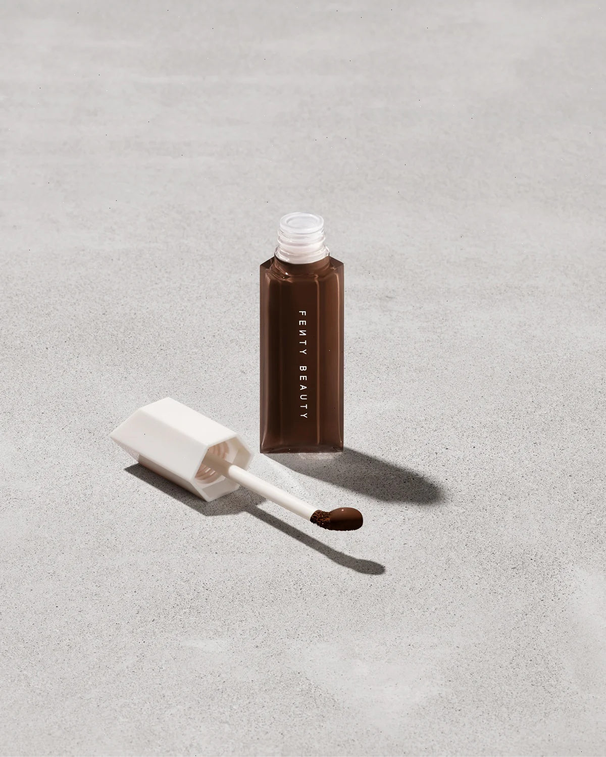 We're Even Hydrating Longwear Concealer — 495C